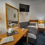 Hotell Season