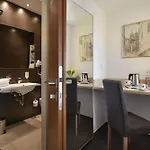 Season Hotell