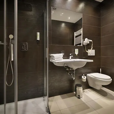 Season Hotell