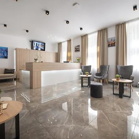 Hotel Season 4*